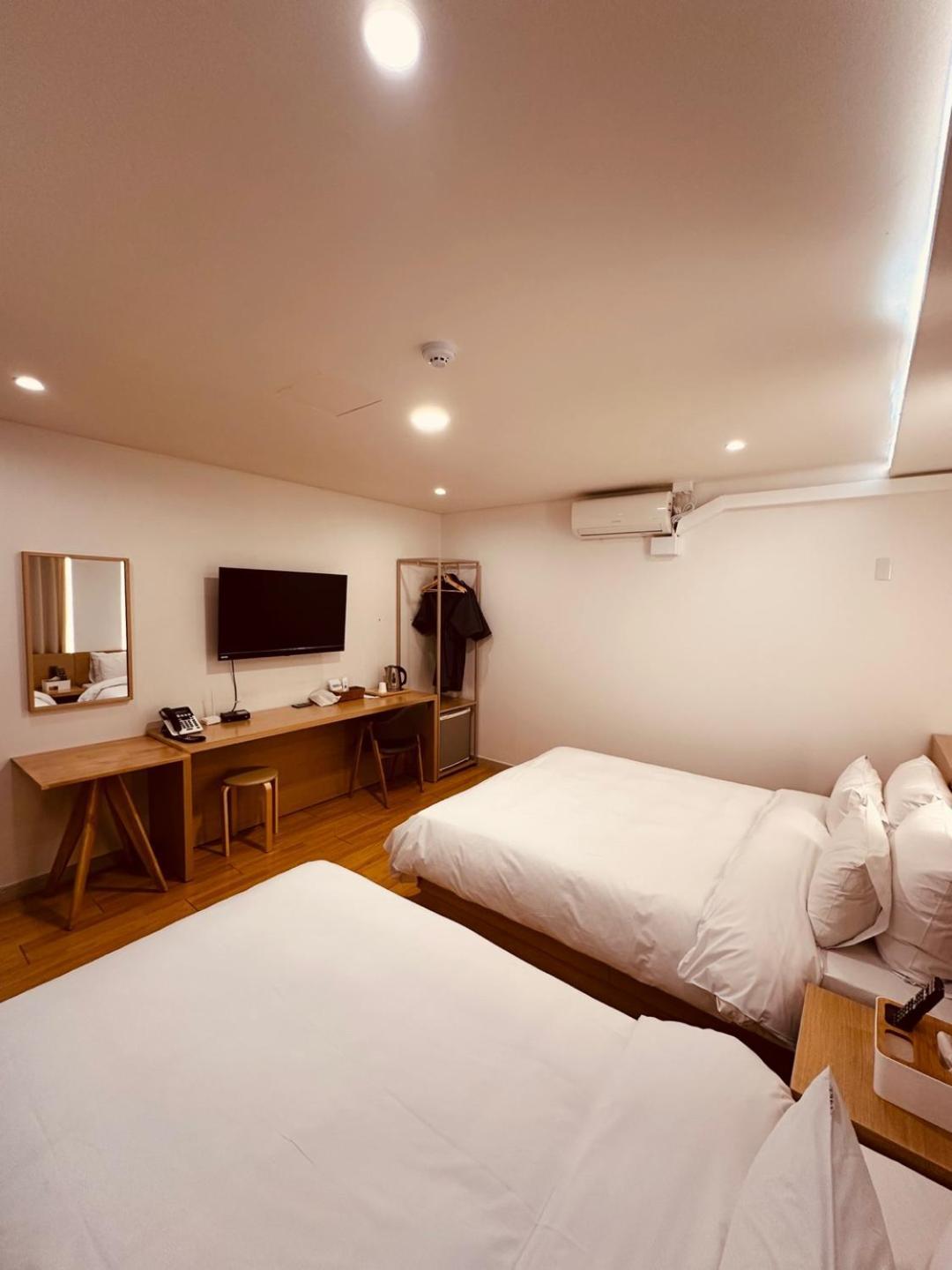 Hotel H Avenue Chuncheon Exterior foto