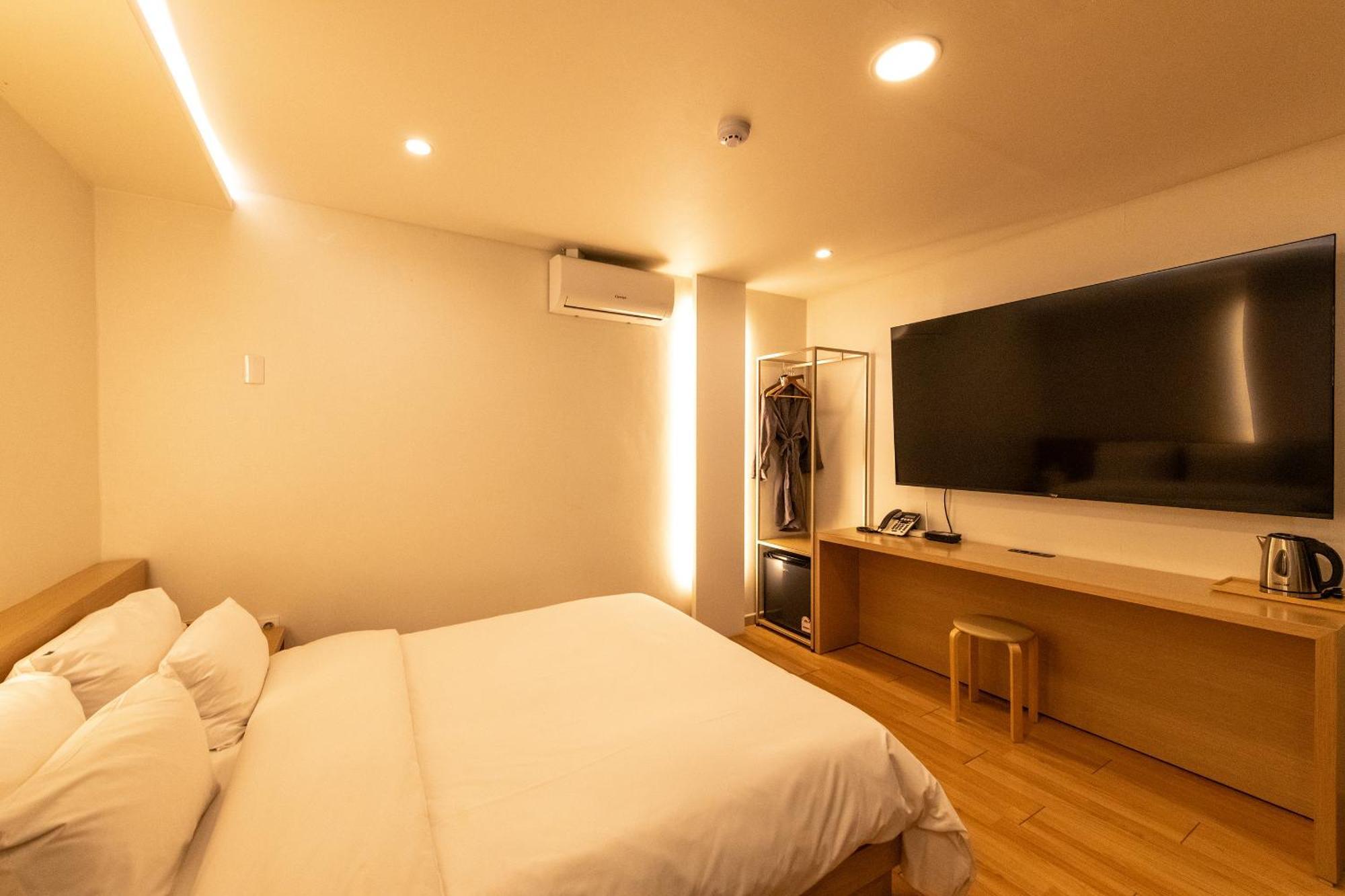 Hotel H Avenue Chuncheon Exterior foto