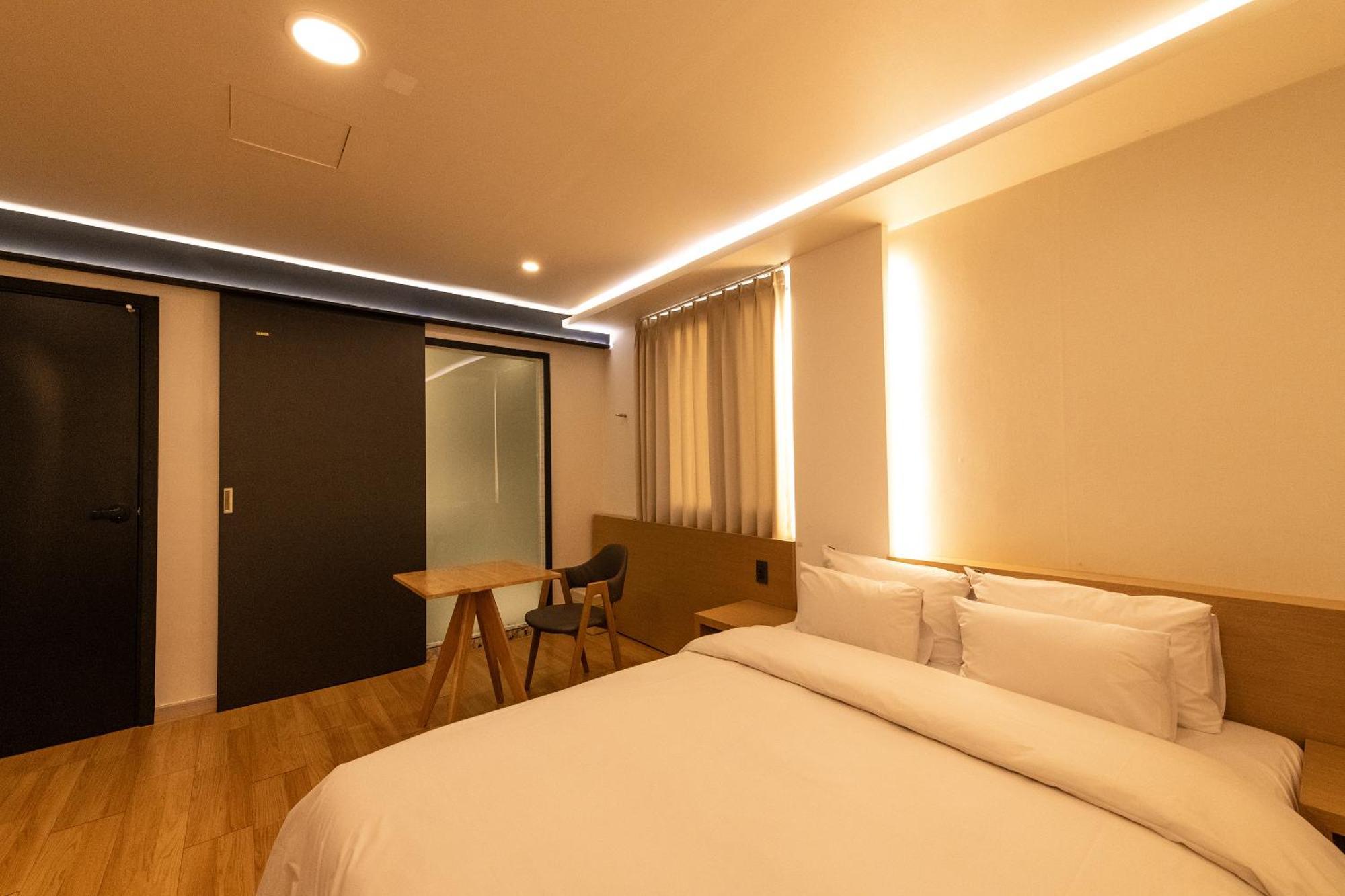 Hotel H Avenue Chuncheon Exterior foto