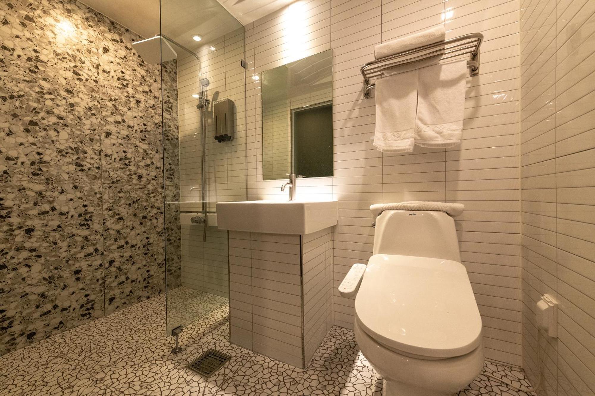 Hotel H Avenue Chuncheon Exterior foto